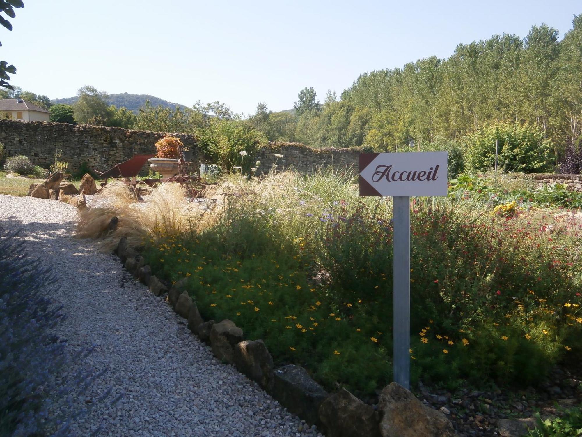 Bed and Breakfast La Chomiarde Saint-Medard-de-Presque Екстер'єр фото